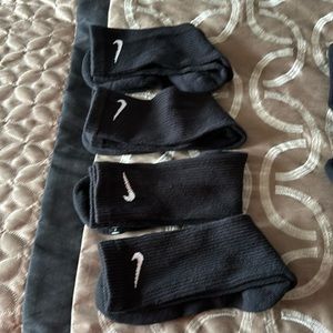 Nike men’s socks!!